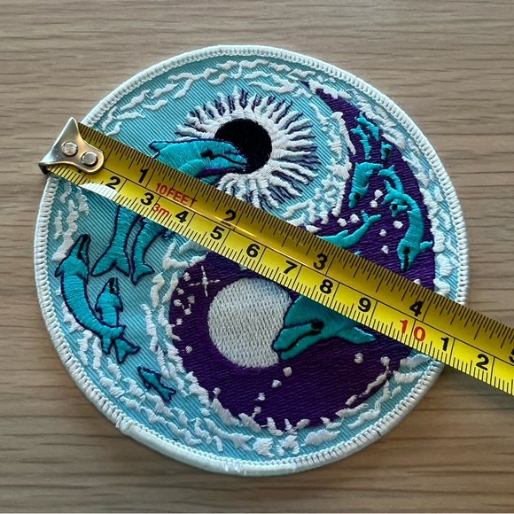 Dolphin Ying-Yang patch - Picture 2 of 3